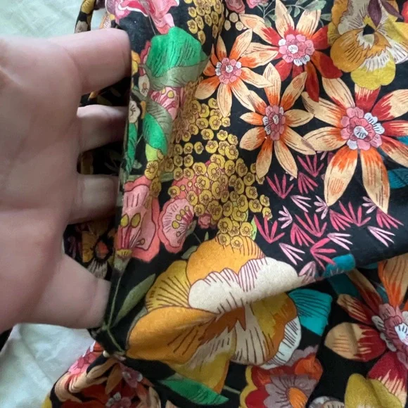 Johnny Was Camella black floral lounge robe size small